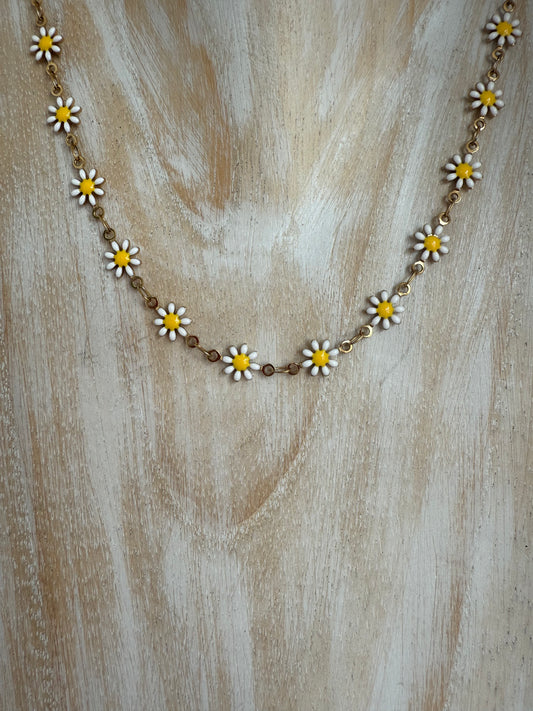 Daisy necklace