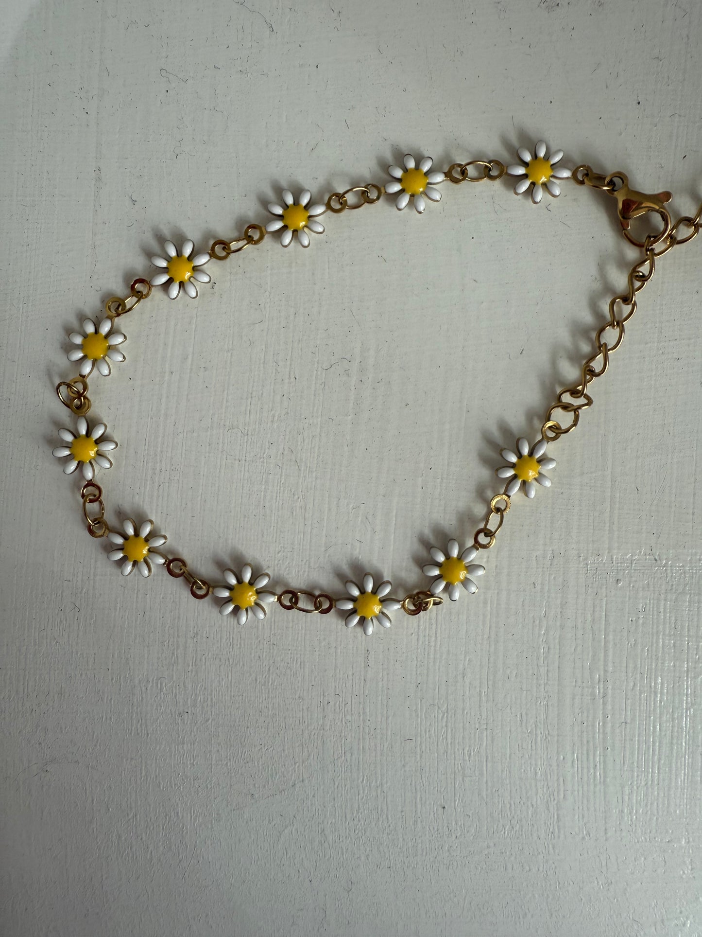 Daisy bracelet