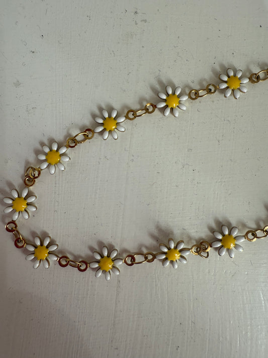 Daisy bracelet